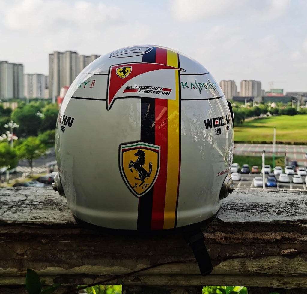 F1 Helmet Y2576