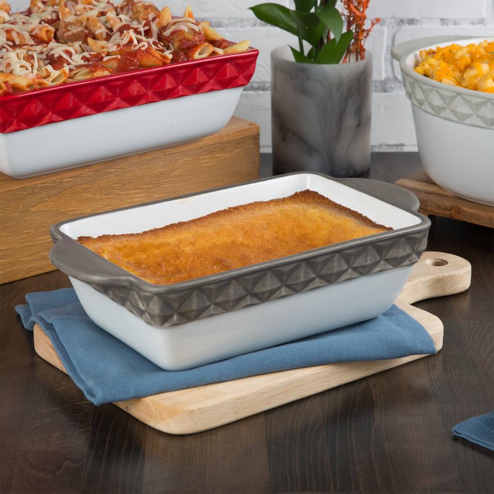 1.5 qt. Black Rectangular China Casserole Dish V596