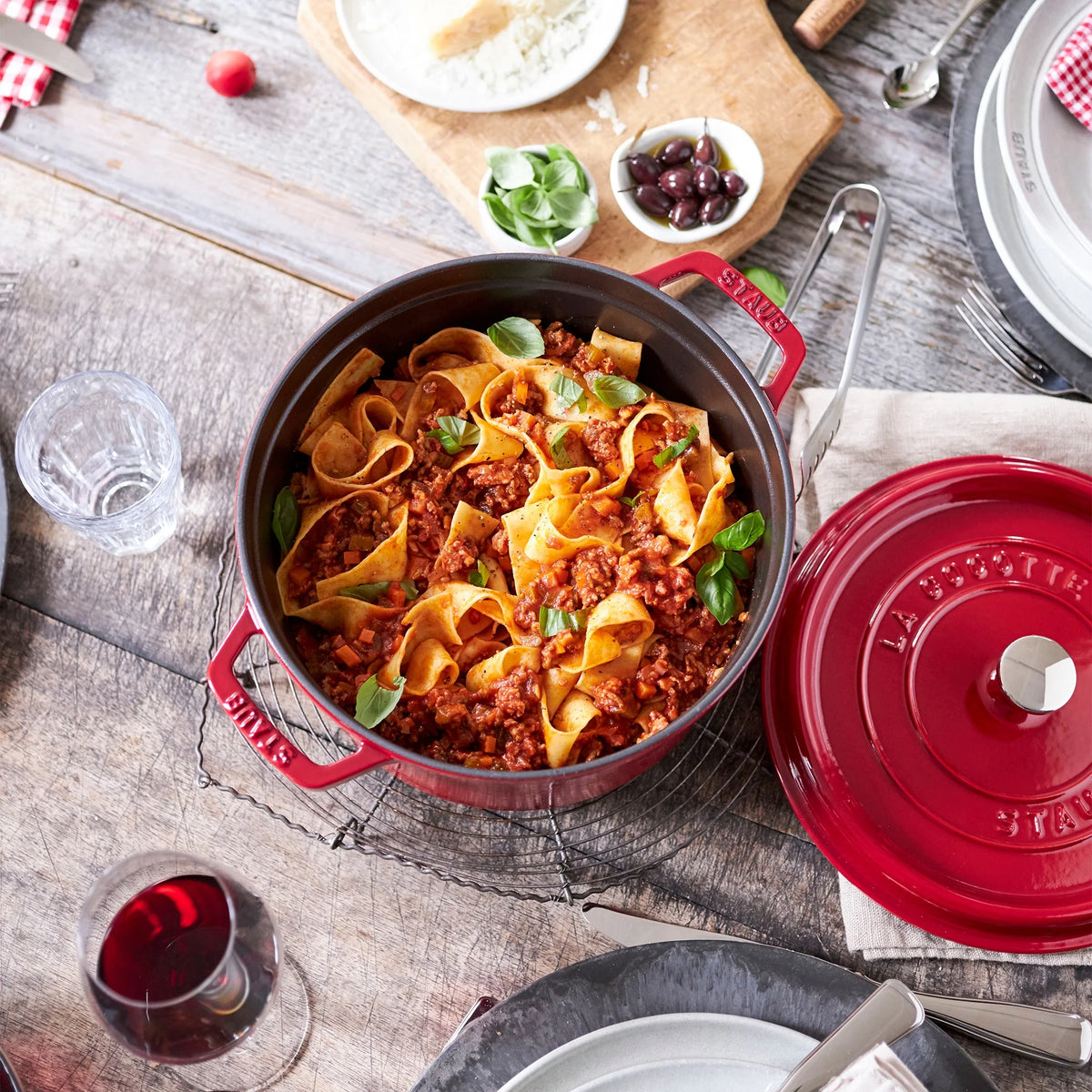 Cast Iron Dutch Oven 5-qt Tall Cocotte, Cherry D802086