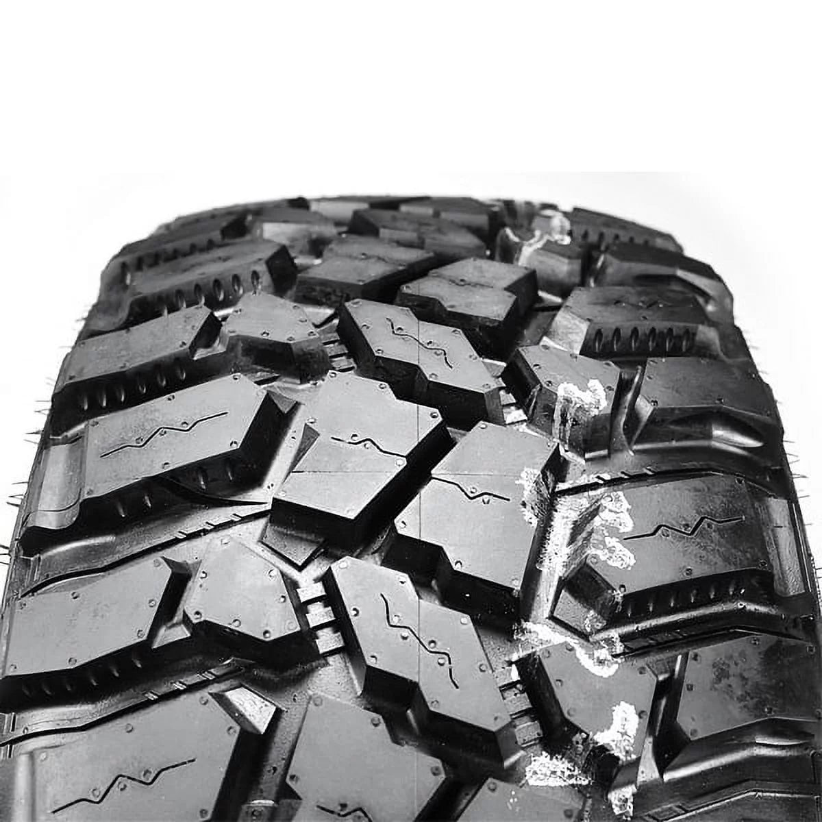 Mud Terrain Light Truck Tire U979