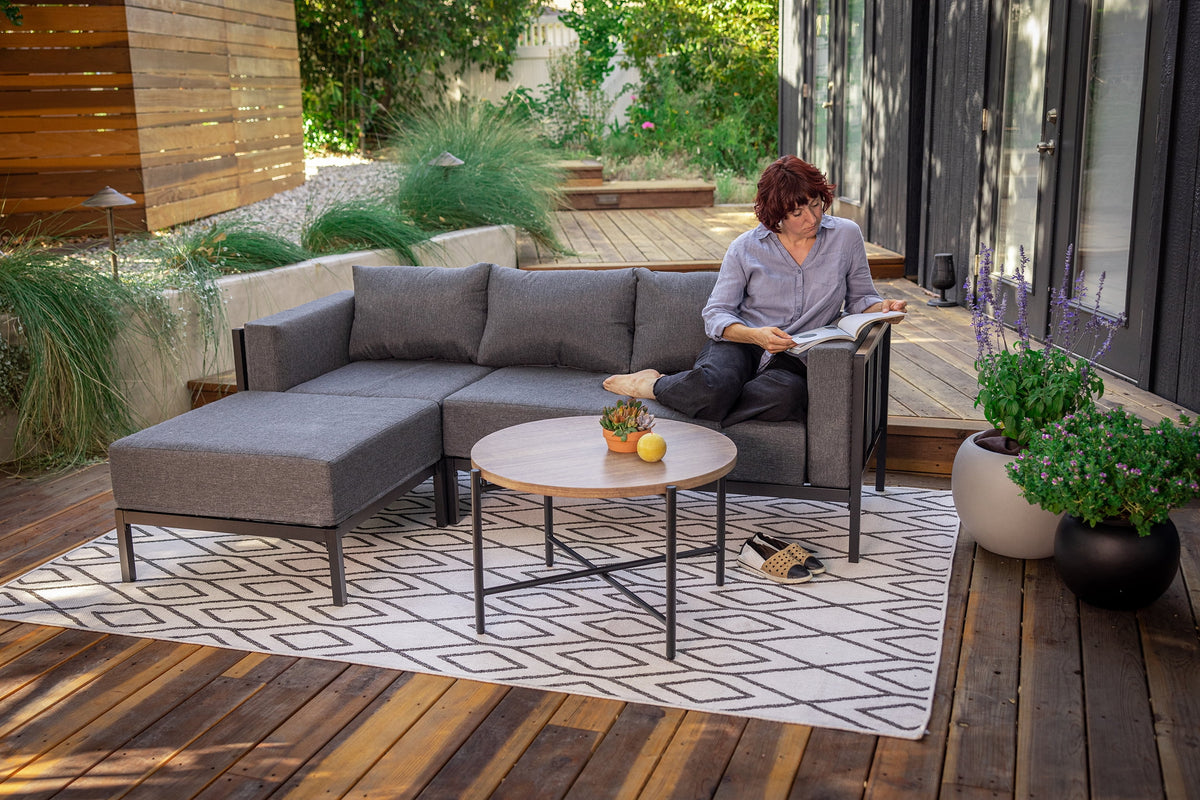4 Piece Cushion Sectional Set D24785