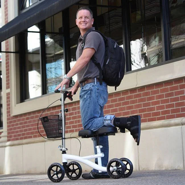 White Knee Scooter D154