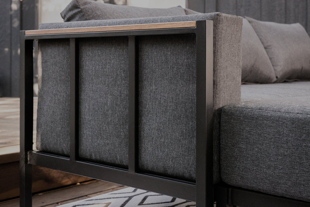 4 Piece Cushion Sectional Set D24785