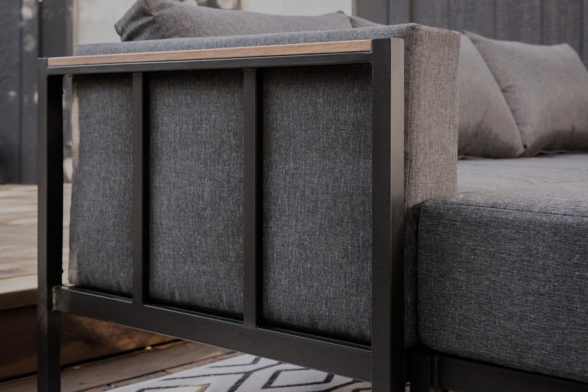 4 Piece Cushion Sectional Set D24785